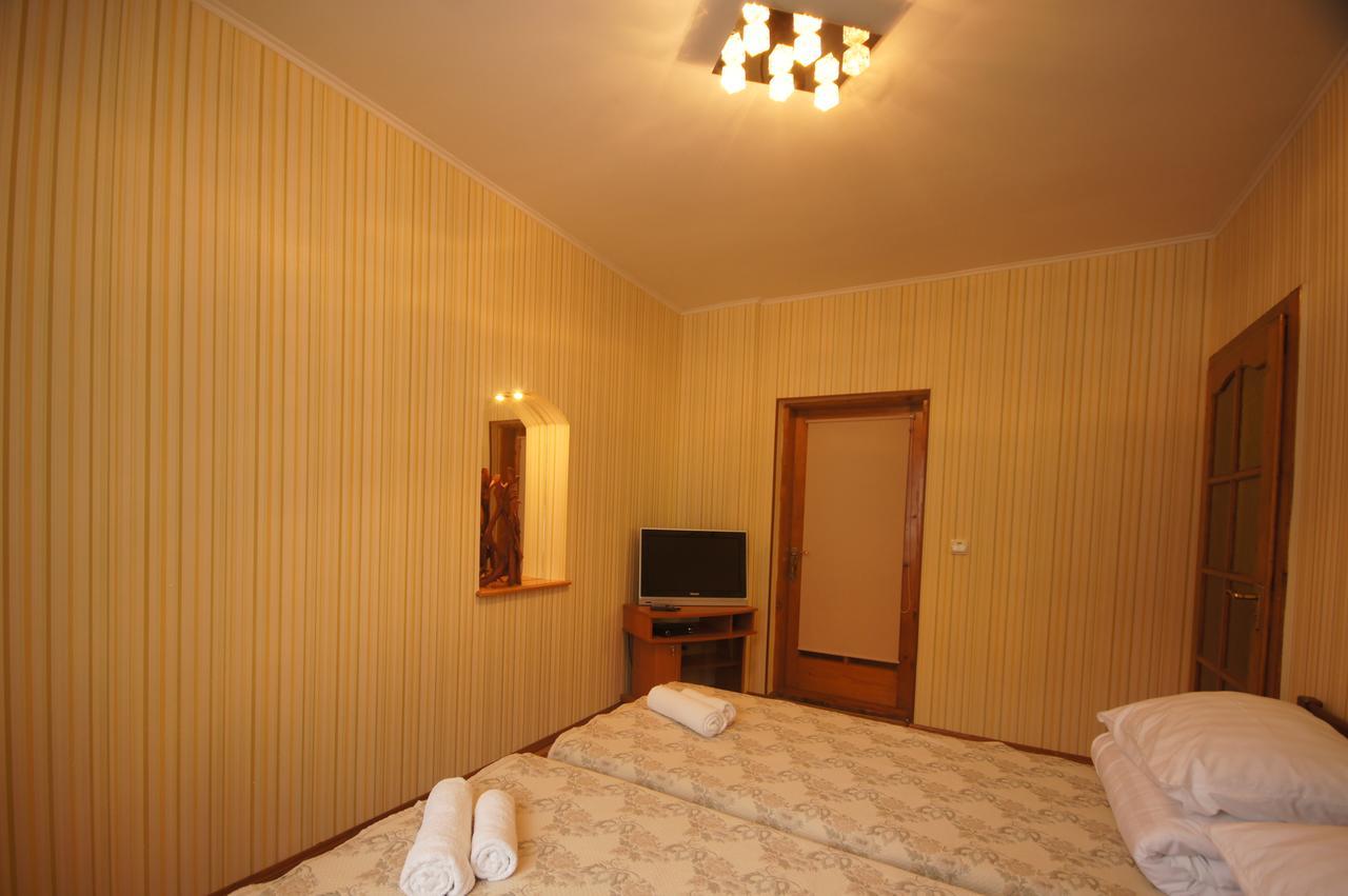 Zirka Karpat Villa Kőrösmező Kültér fotó
